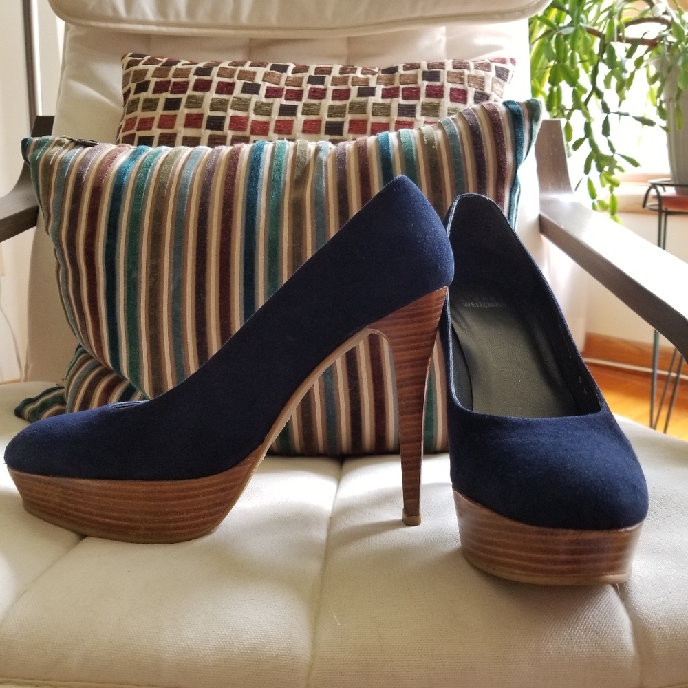 Stuart Weitzman - Blue Suede Heel - 9